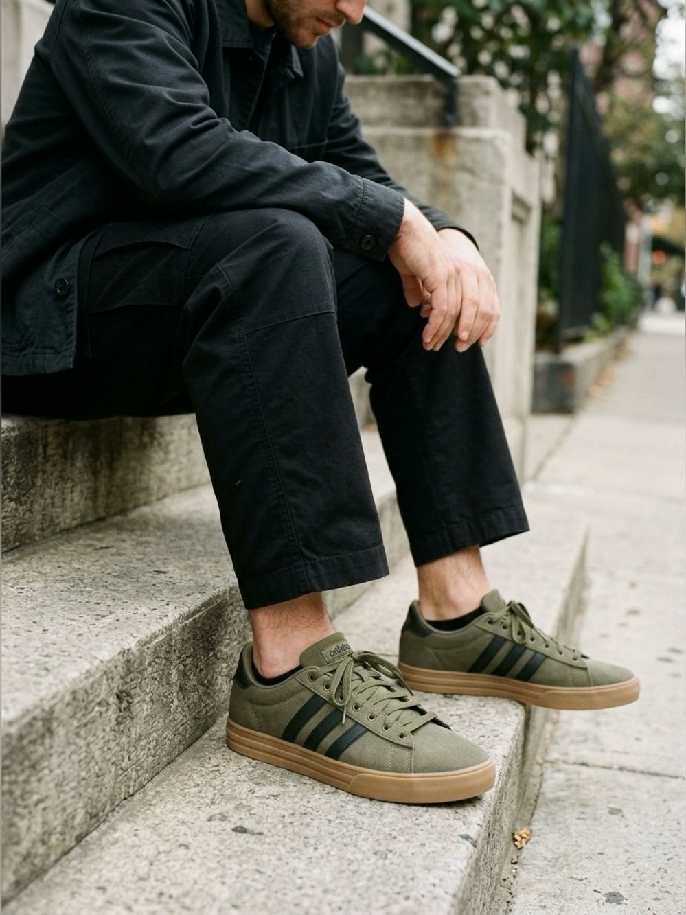 adidas Daily 4.0 Shoes Olive Strata Shadow Gum Size 9.5 Mens IF4494